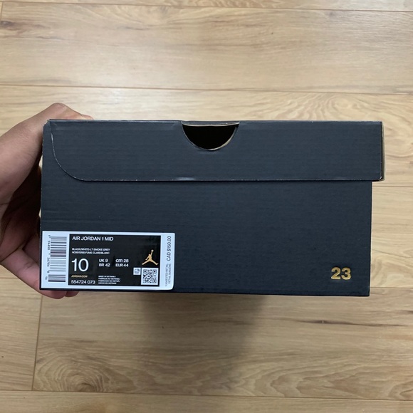 -Edm- 🐼*NEW* Air Jordan 1 Mid “White Shadow” (Sz 10) - Picture 10 of 10